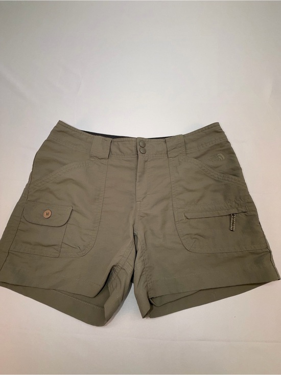 The North Face Pants - The North Face Olive Green Hiking Cargo Shorts Women’s Size 8